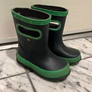 BOGS Skipper toddler navy rain boots sz US 7 / EUR 23